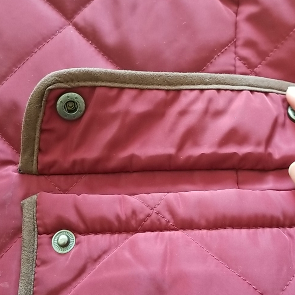 Quilted Zip Up Vest, Dark Red - Picture 2 of 7